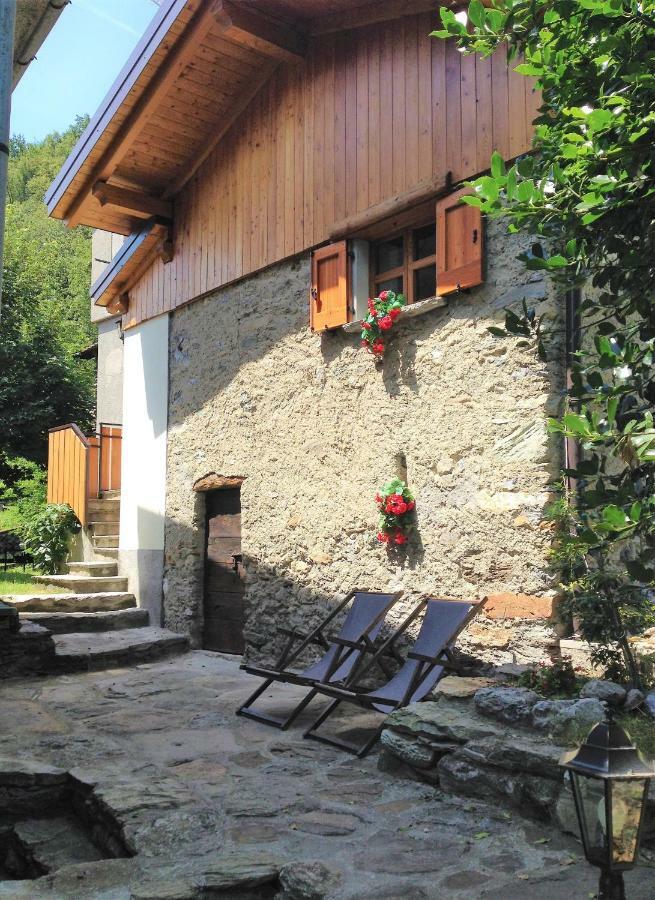Casa Bucaneve & Ciclamino Граведона Екстериор снимка