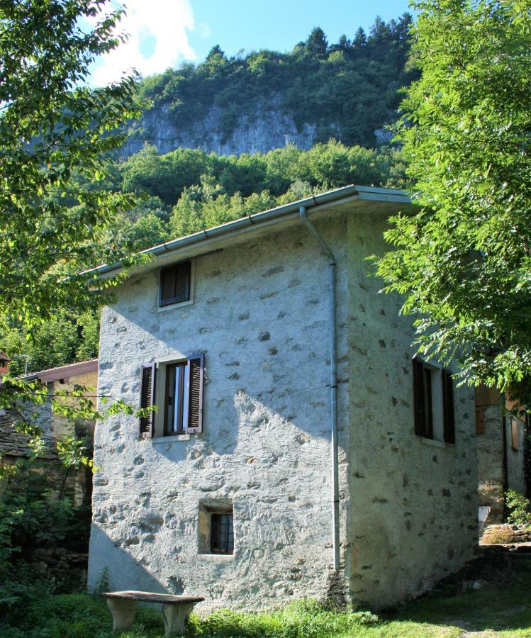 Casa Bucaneve & Ciclamino Граведона Екстериор снимка