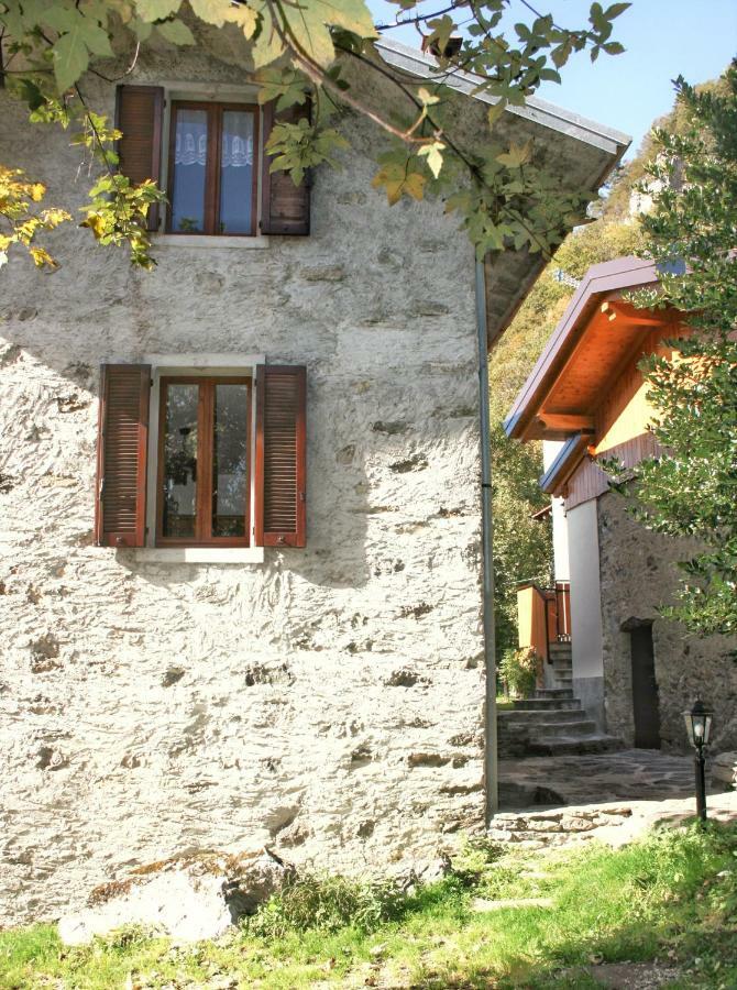 Casa Bucaneve & Ciclamino Граведона Екстериор снимка